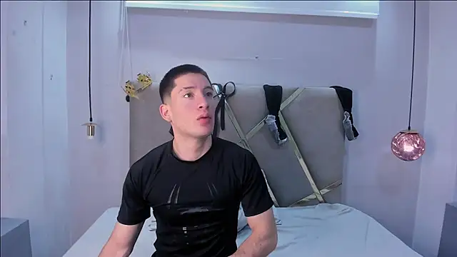 HunterHeat  online show from 11, 10, 2025