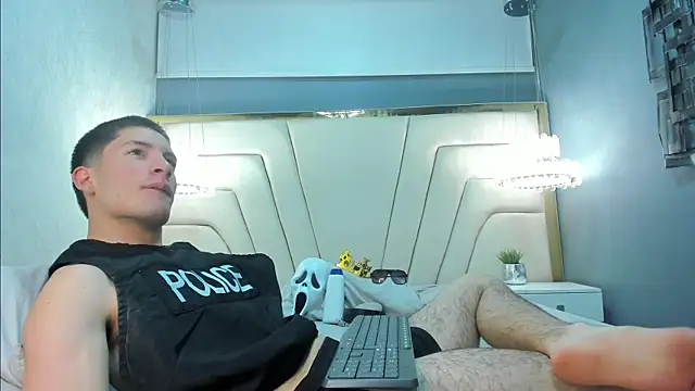 HunterHeat  online show from 21, 9, 2025