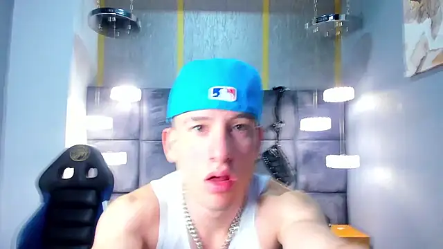 HunterHeat  online show from 11, 3, 2026