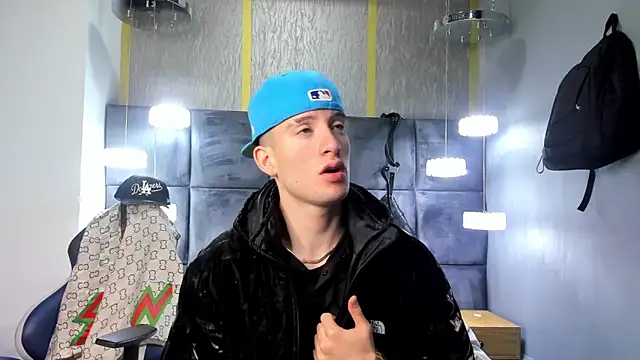 HunterHeat  online show from 18, 3, 2026