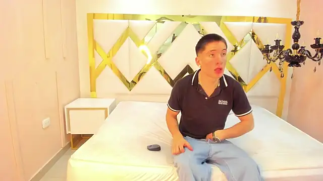 HunterHeat  online show from 13, 9, 2025