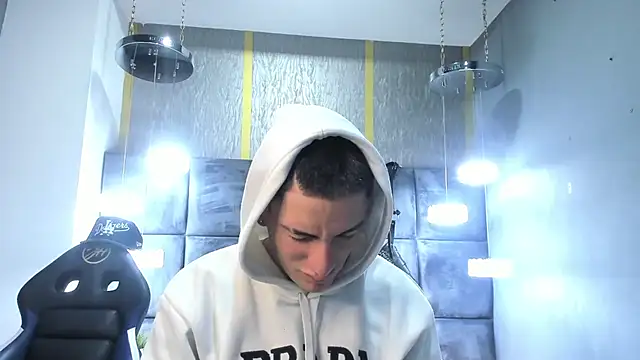 HunterHeat  online show from 19, 3, 2026