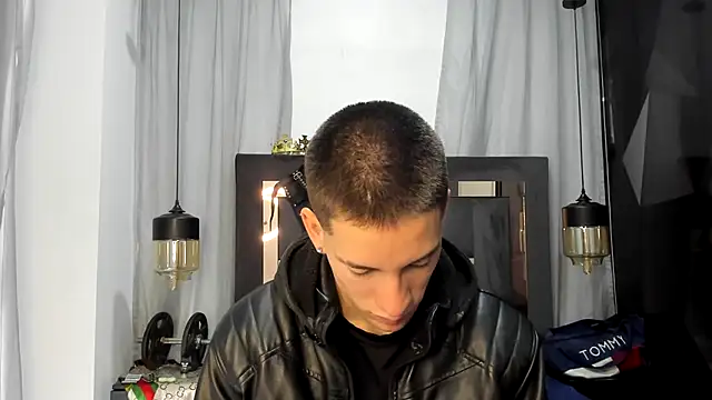 HunterHeat  online show from 12, 4, 2026