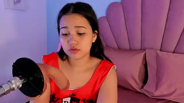 emma clarke  online show from 5, 10, 2025