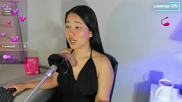 emma clarke  online show from 4, 4, 2026