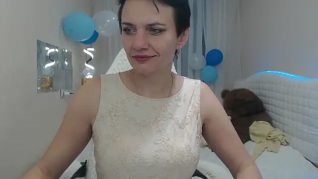 AvaSaturnian online show from 2, 10, 2025