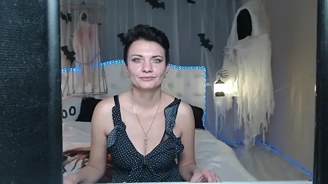 AvaSaturnian online show from 23, 10, 2025