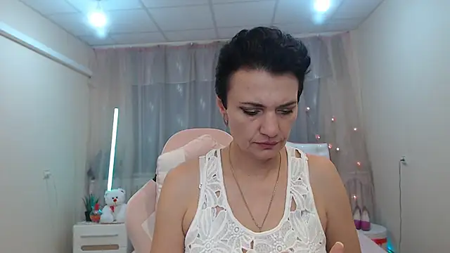 AvaSaturnian online show from 14, 11, 2025