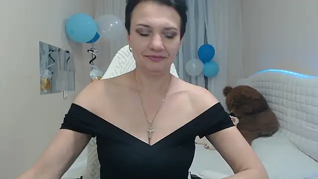 AvaSaturnian online show from 29, 9, 2025