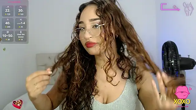 Snapshot of sasha_17_ chatting on 9, 9, 2025 sasha 17 online show from 9, 9, 2025