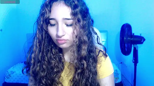 Snapshot of sasha_17_ chatting on 2, 10, 2025 sasha 17 online show from 2, 10, 2025