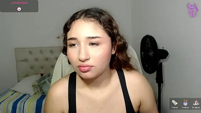 Snapshot of sasha_17_ chatting on 26, 11, 2025 sasha 17 online show from 26, 11, 2025