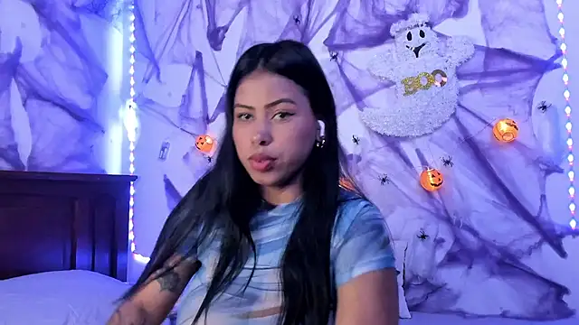 Michluxe 69 online show from 9, 10, 2025