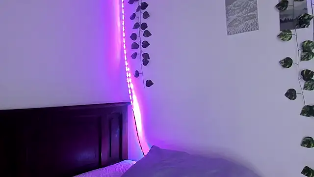 Michluxe 69 online show from 5, 10, 2025