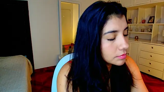 nina moen online show from 11, 11, 2025