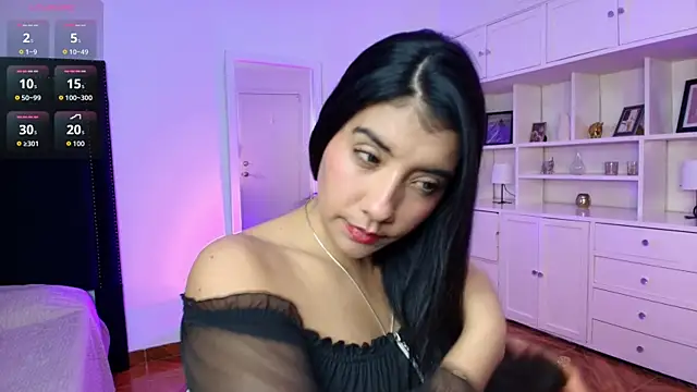 nina moen online show from 7, 10, 2025