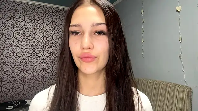 AuraJefcoat online show from 9, 10, 2025