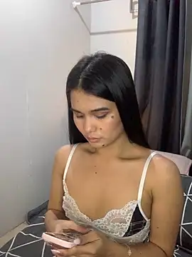 Snapshot of AngelHille chatting on 19, 12, 2025 AngelHille online show from 19, 12, 2025