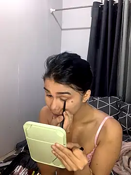 Snapshot of AngelHille chatting on 26, 10, 2025 AngelHille online show from 26, 10, 2025