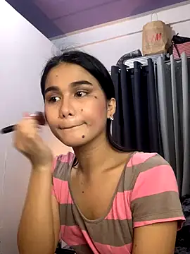 Snapshot of AngelHille chatting on 15, 10, 2025 AngelHille online show from 15, 10, 2025