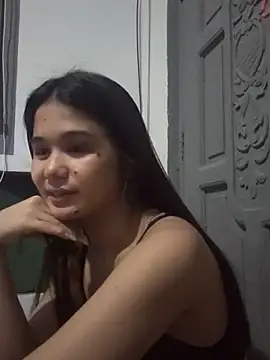 Snapshot of AngelHille chatting on 18, 12, 2025 AngelHille online show from 18, 12, 2025