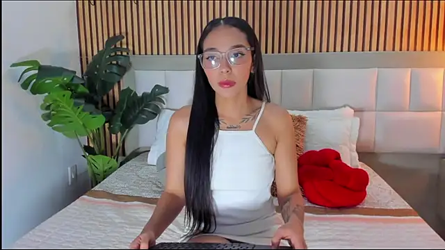 Roseaurora online show from 24, 2, 2026