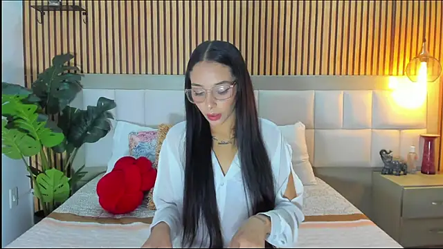 Roseaurora online show from 21, 2, 2026