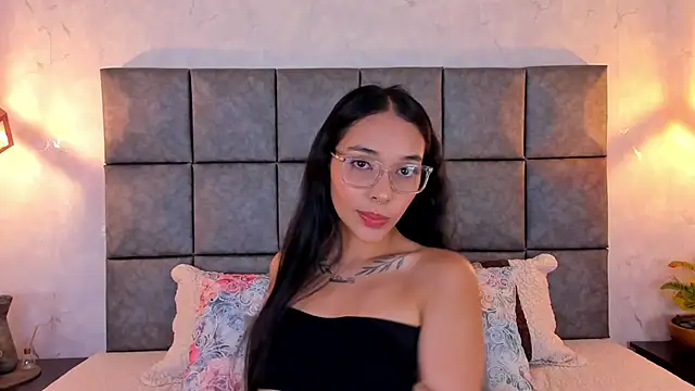 Snapshot of Roseaurora chatting on 16, 6, 2026 Roseaurora online show from 16, 6, 2026