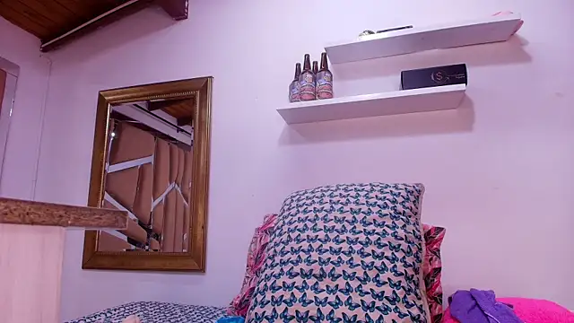 sweegirl69 online show from 6, 10, 2025