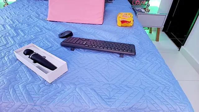 sweegirl69 online show from 13, 11, 2025