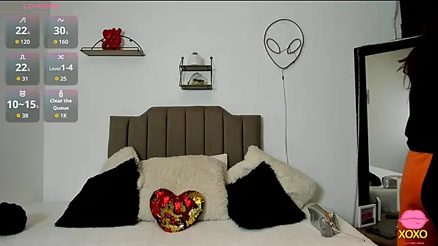 Elisabeth swan online show from 29, 9, 2025