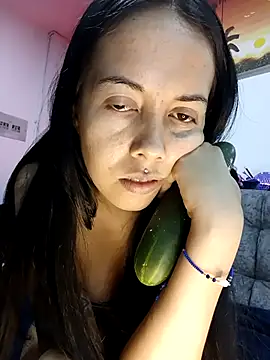 MiaForever1 online show from 4, 12, 2025