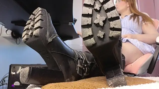 CruelSiren online show from 13, 2, 2026