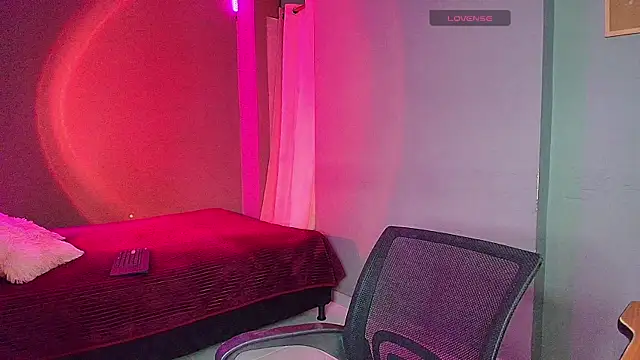 sophiejuicy  online show from 10, 10, 2025