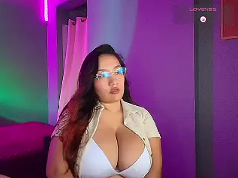 sophiejuicy  online show from 11, 10, 2025