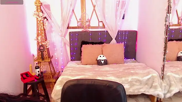 Cleofox  online show from 7, 11, 2025