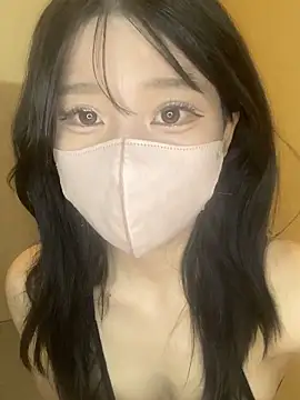 Yuki chan 2 online show from 29, 11, 2025