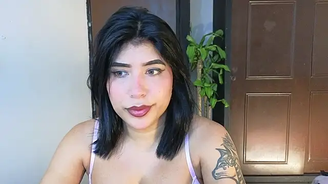 Snapshot of dahiana_marin chatting on 10, 6, 2026 dahiana marin online show from 10, 6, 2026