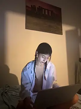 Clavelnegro online show from 3, 10, 2025