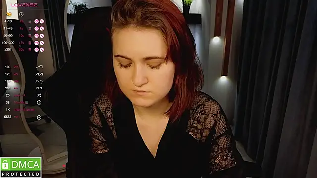 Roxy foxi online show from 10, 11, 2025