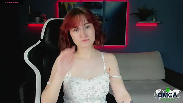 Roxy foxi online show from 21, 9, 2025