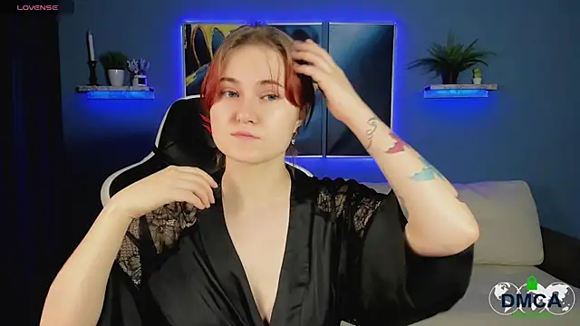 Roxy foxi online show from 17, 11, 2025