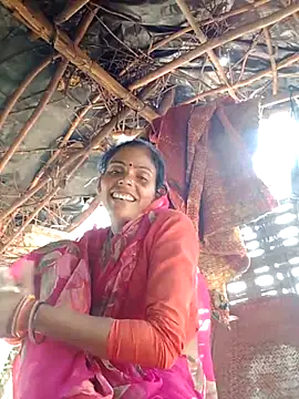 Snapshot of H_seema chatting on 2, 10, 2025 H seema online show from 2, 10, 2025