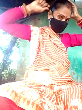 Snapshot of H_seema chatting on 4, 10, 2025 H seema online show from 4, 10, 2025