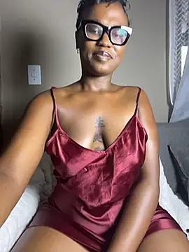 Moonzy77 online show from 9, 1, 2026