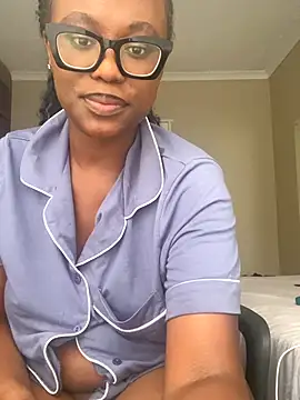 Moonzy77 online show from 19, 10, 2025