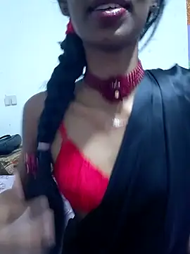 Snapshot of BunnyBloom25 chatting on 8, 11, 2025 BunnyBloom25 online show from 8, 11, 2025