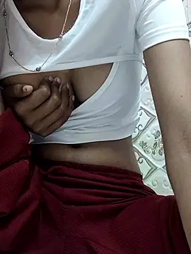 Aidakhan1212 online show from 5, 11, 2025