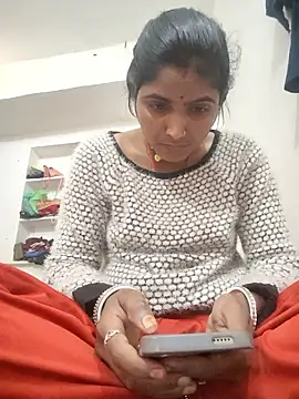 LUCKY cut online show from 4, 2, 2026