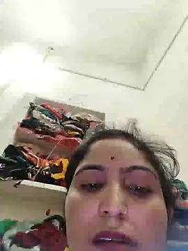 Snapshot of LUCKY_cut chatting on 11, 7, 2026 LUCKY cut online show from 11, 7, 2026
